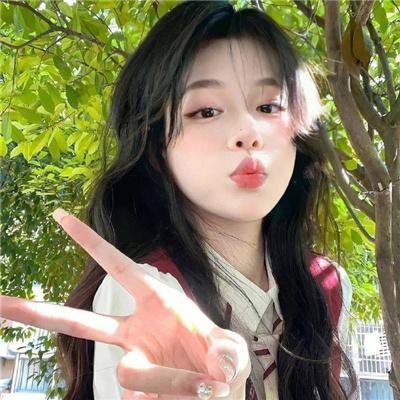 葛洛莉亚·贝尔